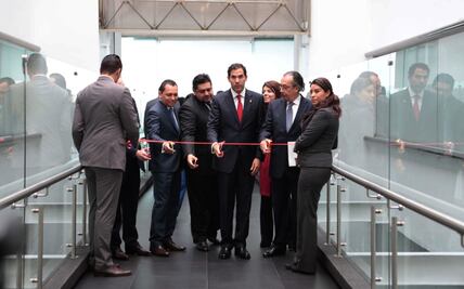 Inauguran puente interno, cafetería y consultorios en el Senado