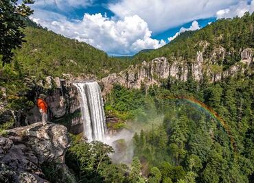 Salto del Agua Llovida, maravilla de casi 100 metros de altura