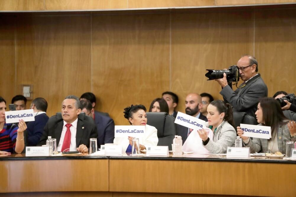Legisladores de oposición, entre ellos los senadores Joel Padilla, Martha María Rodríguez Domínguez y Martha Cecilia Márquez Alvarado. Foto: IVÁN STEPHENS. EL UNIVERSAL