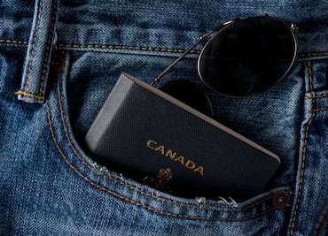 Aparece el tercer género en pasaportes de Canadá