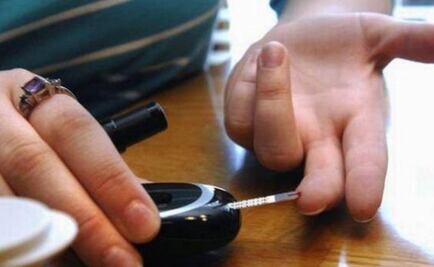 Los mensajes de texto mejoran el control de la diabetes en adolescentes