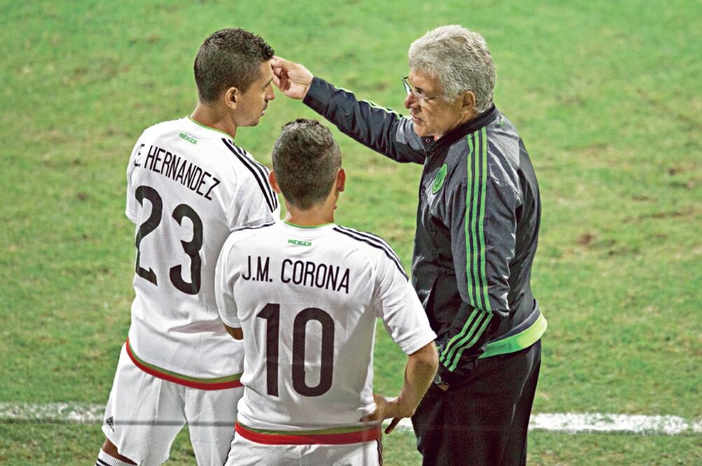 Ricardo Ferretti estuvo como bombero en su última participación con el equipo mexicano. Foto: IMAGO7
