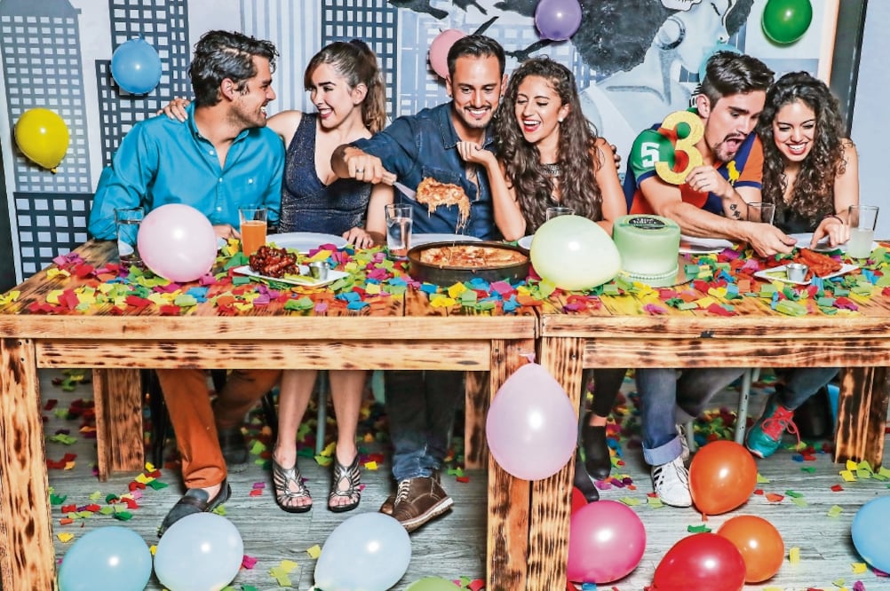 En Gino’s incluso puedes celebrar una ocasión especial en su Lounge VIP. Eso sí, te recomendamos checar sus paquetes y disponibilidad (YADIN XOLALPA Y LUIS CORTÉS. EL UNIVERSAL)