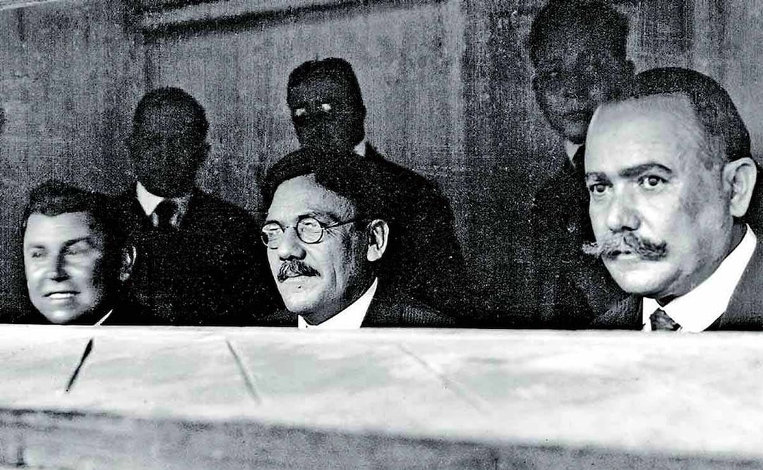 Adolfo de la Huerta, Plutarco Elías Calles y Álvaro Obregón a finales de la época revolucionaria crearon una alianza conocida como “El triángulo sonorense”. Foto: Mediateca, INAH/ Especial.