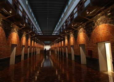 La historia de la crujía j y el término que aún se usa para discriminar