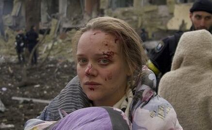 "Mi foto fue usada para diseminar mentiras": la historia de una de las imágenes más icónicas de la guerra Rusia-Ucrania