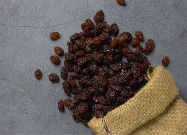 La exquisita fruta que tras un breve proceso favorece la salud de los huesos y de los intestinos