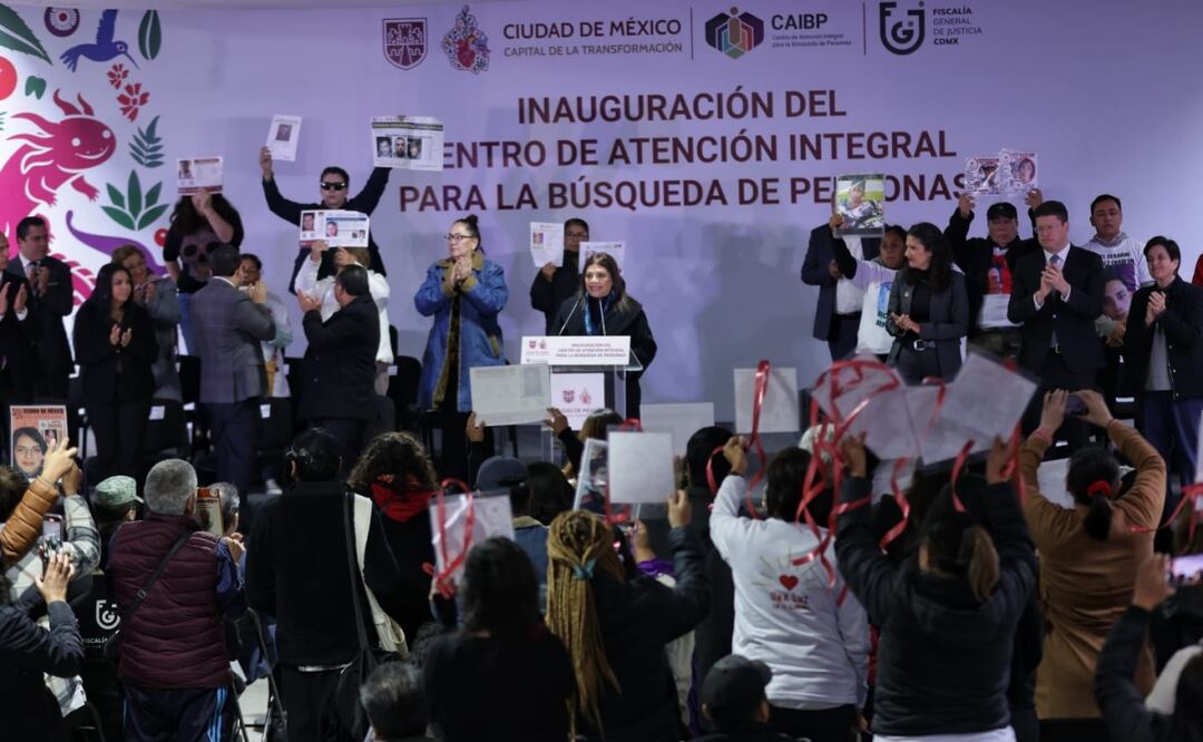 Clara Brugada inaugura centro integral para búsqueda de personas desaparecidas en CDMX. Foto: Fernanda Rojas