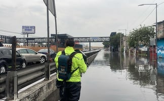 Fuerte lluvia en el oriente del Valle de México deja importantes afectaciones; reportan inundaciones en varias zonas
