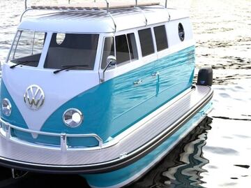 Conoce la Combi flotante que es en realidad un barco de lujo