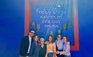 Andrea Legarreta y su novio Luis Carlos Origel, disfrutan de su amor en la Caza Azul junto a las hijas de la conductora