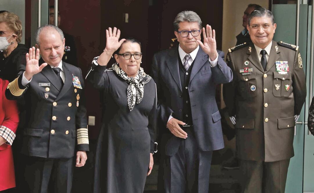 Los secretarios de de Marina, Rafael Ojeda, y Seguridad y Protección Ciudadana, Rosa Icela Rodríguez; el senador Ricardo Monreal, y el titular de la Defensa, Luis Cresencio Sandoval.