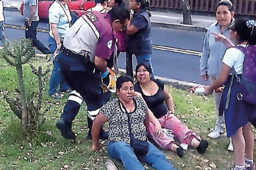 Las mujeres sufrieron graves contusiones y fueron trasladadas al hospital General Luis Cabrera (ESPECIAL)