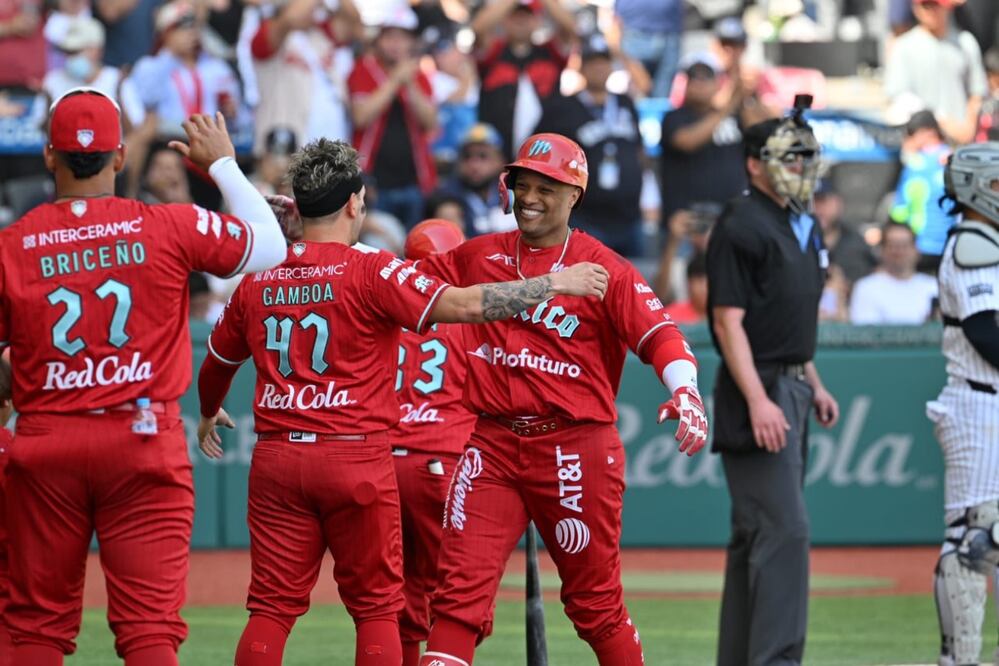 Robinson Canó inauguró la pizarra ante Yankees con "perreo" incluído - Foto: Diablos Rojos
