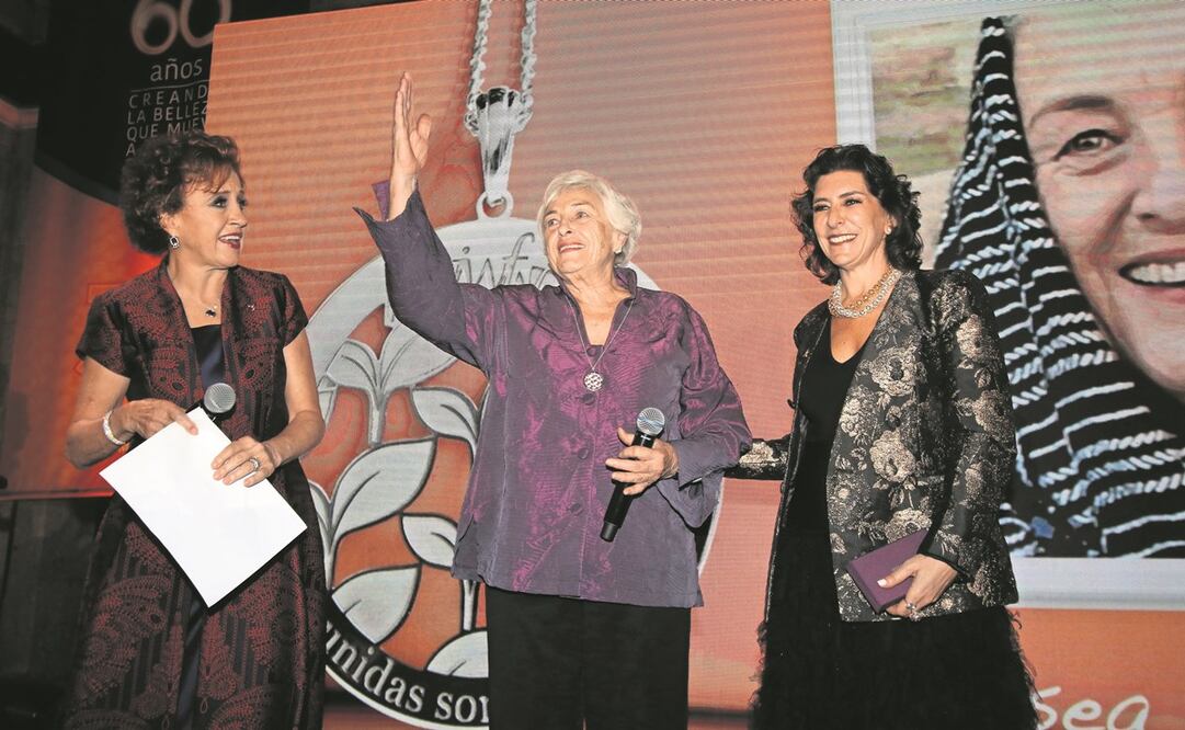 Luz Lajous (centro) dijo que son las mujeres quienes van a salvar a México. Foto: Carlos Mejía/ EL UNIVERSAL