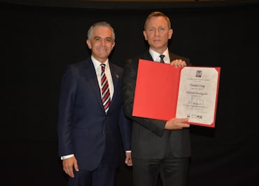 Daniel Craig, distinguished guest of Mexico City