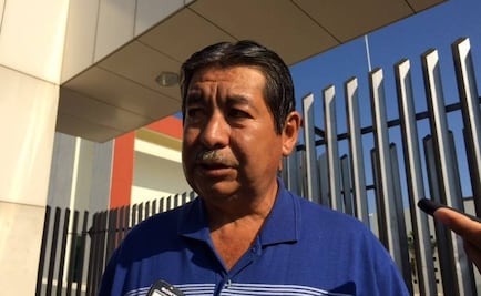 Sección 22 protesta frente a Congreso de Oaxaca