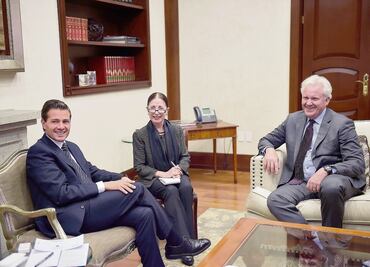 Presidente de General Electric visita Los Pinos