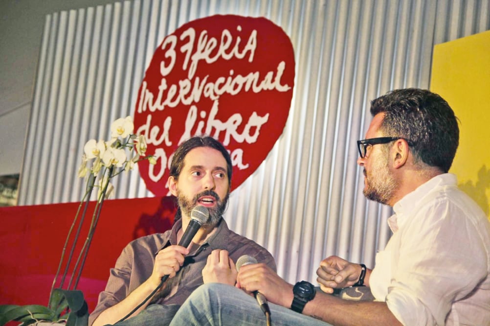 En la Feria Internacional del Libro Oaxaca, el narrador explicó que para escribir su poemario estudió cuatro años historia japonesa y sobre energía nuclear (CORTESÍA FERIA INTERNACIONAL DEL LIBRO OAXACA)