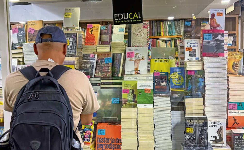 Preocupa la misión de librerías Educal al ser absorbidas por el FCE. Foto: Santiago Cadena El Universal