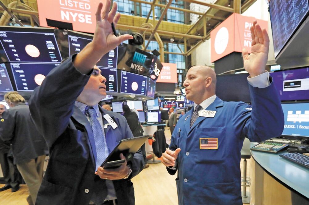La Reserva Federal de Estados Unidos (Fed) y el Banco Central Europeo (BCE) han cambiado su discurso y puesto el foco en la desaceleración económica y las tensiones comerciales. Foto/RICHARD DREW. AP