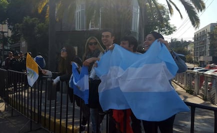 Feligreses llegan a Insurgentes por recorrido papal