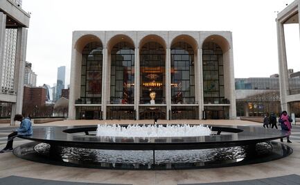 Ópera del Met cancela pagos a coro y orquesta por coronavirus