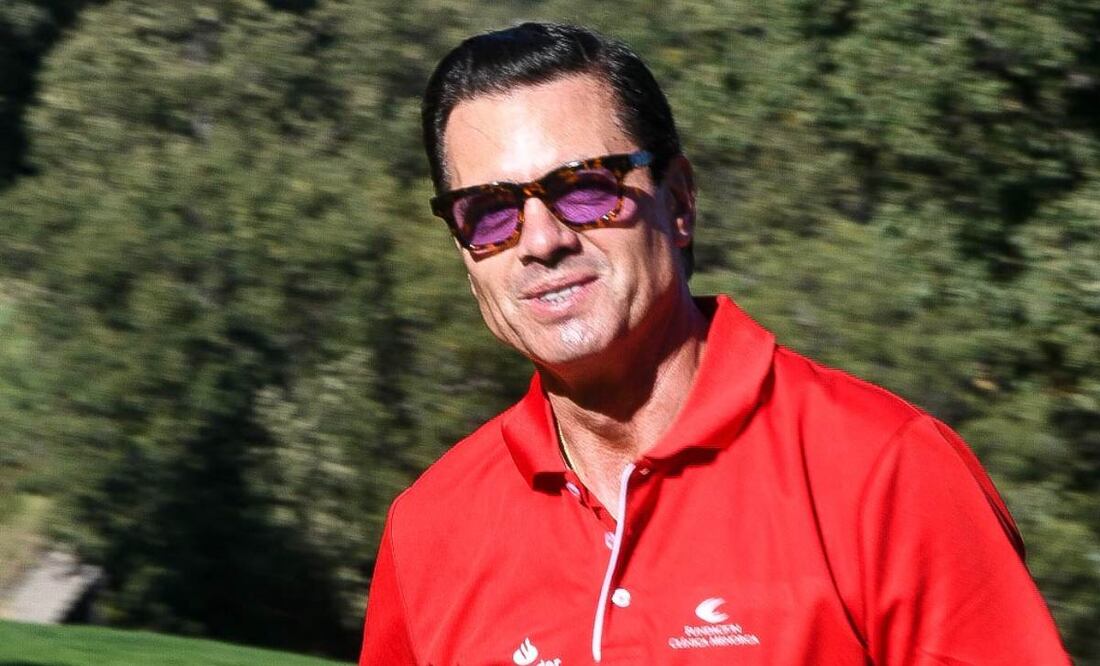 El expresidente mexicano Enrique Peña Nieto participó este jueves en un torneo de golf para recaudar fondos contra el cáncer de mama celebrado en el campo de la localidad madrileña de San Lorenzo de El Escorial. Foto: EFE/Carlos Pérez Gil