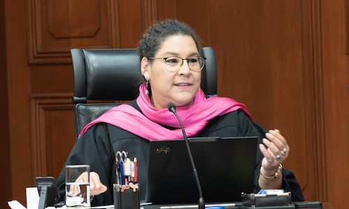 Lenia Batres defiende cobro de ISR a Afores y herencias; llama a redistribuir riqueza mediante el pago de impuestos