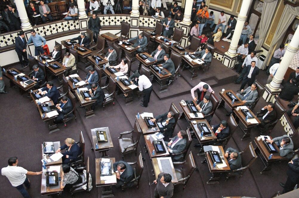 Debido a que la Legislatura poblana es robusta, se necesita analizar la eficiencia de sus integrantes, propone investigador de la UPAEP (ARCHIVO EL UNIVERSAL)