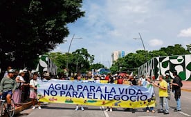 Se manifiestan tapatíos contra riesgo hídrico