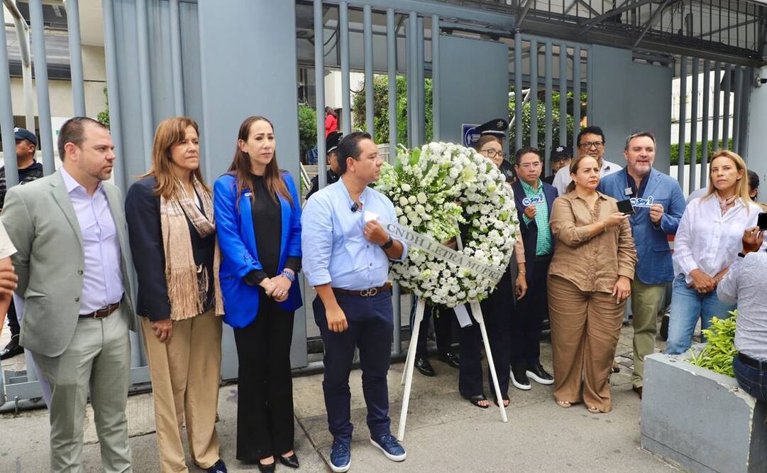 Diputados del PAN "clausuran" la CNDH. Foto: Especial