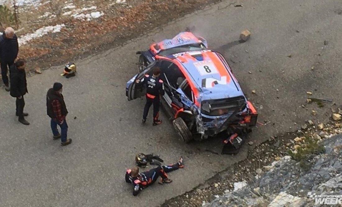 Campeón del WRC sufre terrible percance en Montecarlo