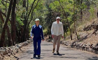 Sheinbaum comparte caminata con su esposo; reitera buenos deseos para Semana Santa