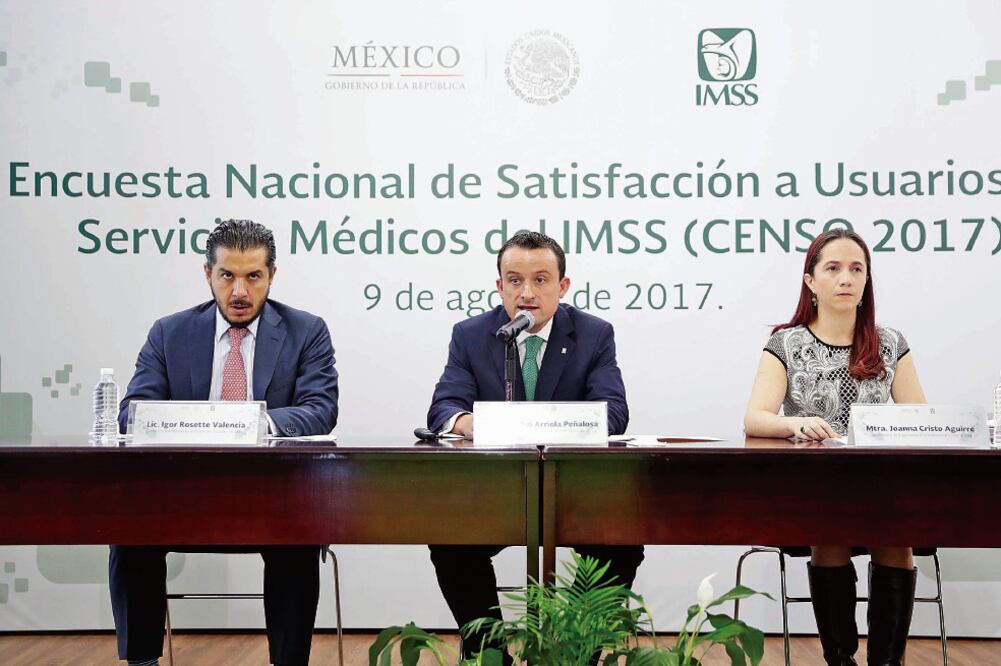 Mikel Arriola, director del IMSS (centro), dijo que de las quejas contra el instituto ante la CNDH la mitad tienen que ver con cuestiones médicas. (IVAN STEPHENS. EL UNIVERSAL)