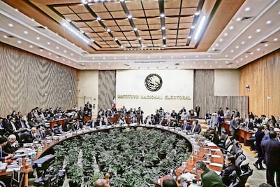 INE busca evitar empalme entre final de futbol y debates