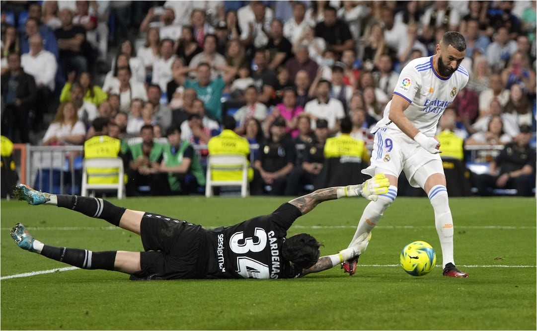 Benzema igualó a Raúl como el segundo goleador histórico del Real Madrid / FOTO: AFP