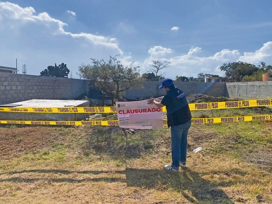 La obra tenía una barda perímetral y una cisterna, dijeron autoridades. Foto Especial