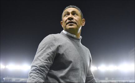 El Huesca de España anuncia a Nacho Ambriz como su nuevo entrenador