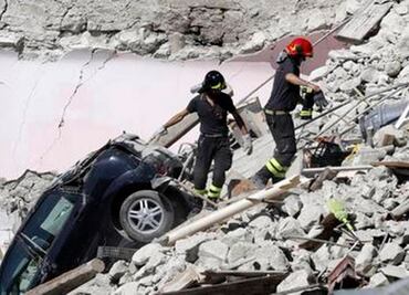 Aftershocks rattle Italian quake zone; toll rises to 250