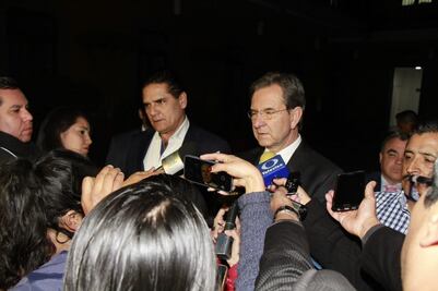 Tras 8 horas de reunión, logran “pasos importantes” para resolver conflicto en Michoacán