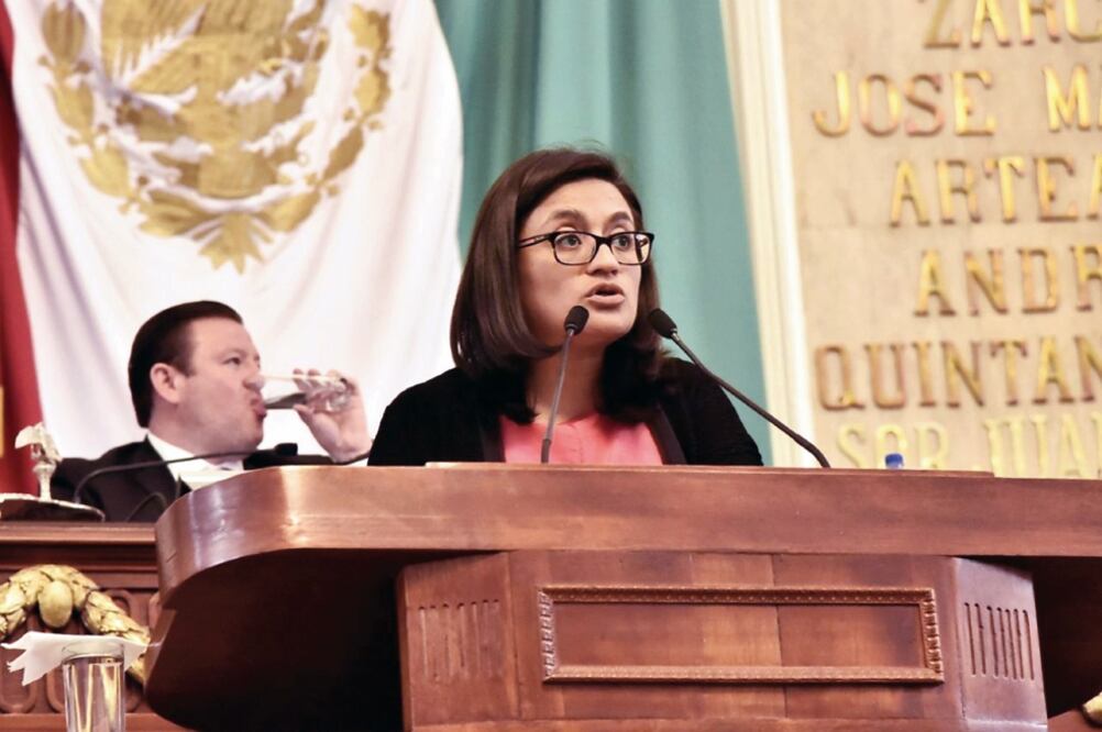 La legisladora de Morena, Aleida Alavez, rechazó el dictamen para reformar la Ley de Residuos de la Ciudad, al argumentar que se trata de un negocio. (MORENA ALDF)