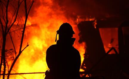 Evacuadas 20 mil personas en California por incendio forestal