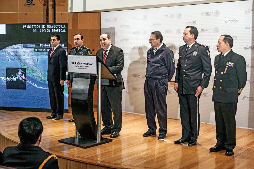 Roberto Ramírez de la Parra, titular de la Conagua, en conferencia de prensa para hablar de las medidas de prevención ante el fenómeno meteorológico (GERMÁN ESPINOSA. EL UNIVERSAL)
