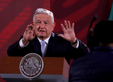 AMLO anuncia incorporación de Carlos Joaquín a su gobierno