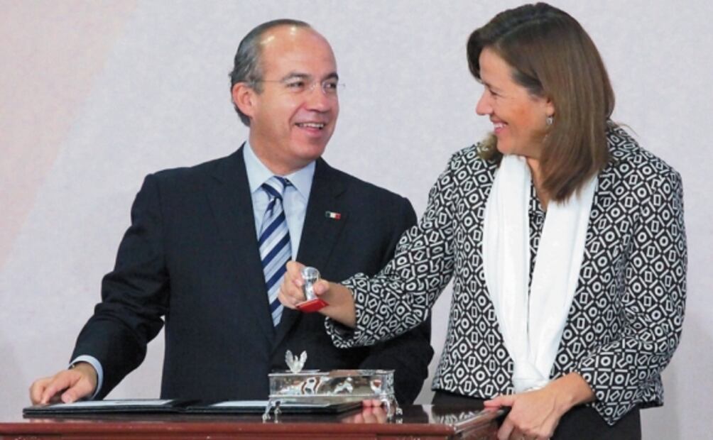 Obedezca ciegamente a la 4T