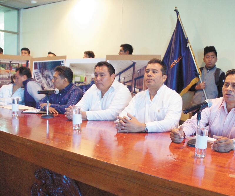 La solicitud al Congreso estatal responde a la necesidad de resolver los problemas estructurales que enfrenta la UABJO, dijeron académicos. Edwin Hernández/EL UNIVERSAL