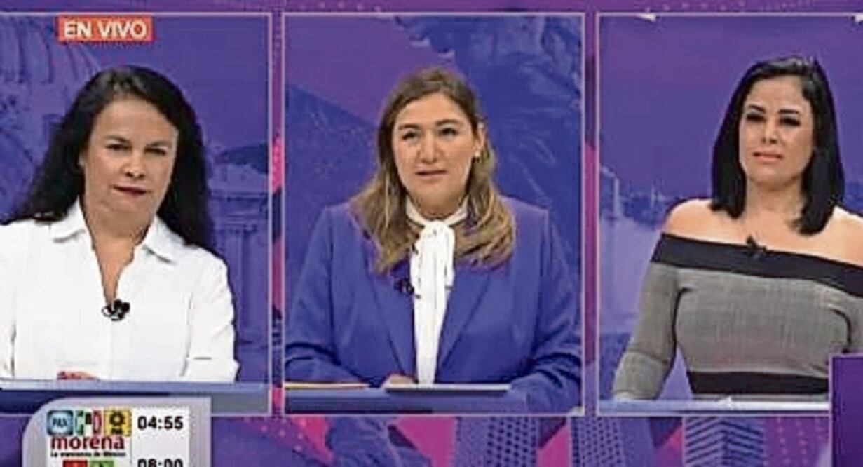 Margarita Saldaña (PAN-PRI-PRD), Nancy Núñez (Morena-PT-PVEM) y Luisa Alpízar (MC), durante el debate entre las aspirantes a gobernar la alcaldía de Azcapotzalco. Foto Especial