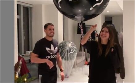 'Chicharito' Hernández por fin revela el sexo de su hijo