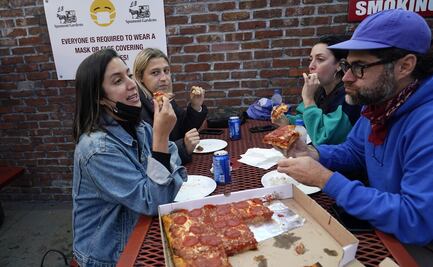 Comer en exceso, una fácil actividad que la pandemia vuelve más peligrosa